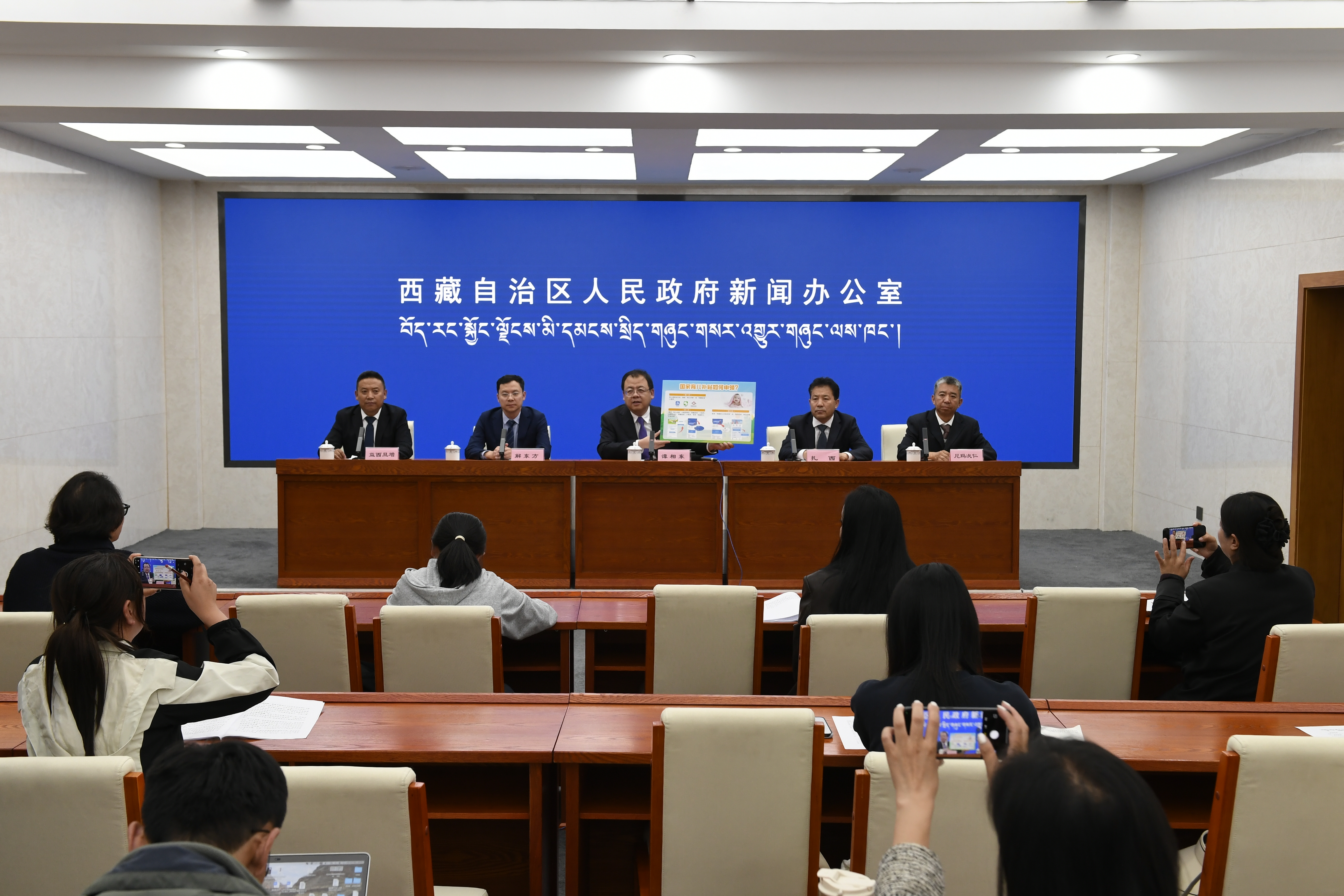 4d37e26304508b0fa2051abbe1a62f50.jpg 4d37e26304508b0fa2051abbe1a62f50.jpg